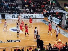 Kaiyun-塞外山猫队击败岭南雄鲨队,板球友谊赛上演裁判判罚引热议!外援联手发威(使命召唤17间谍是哪三个)