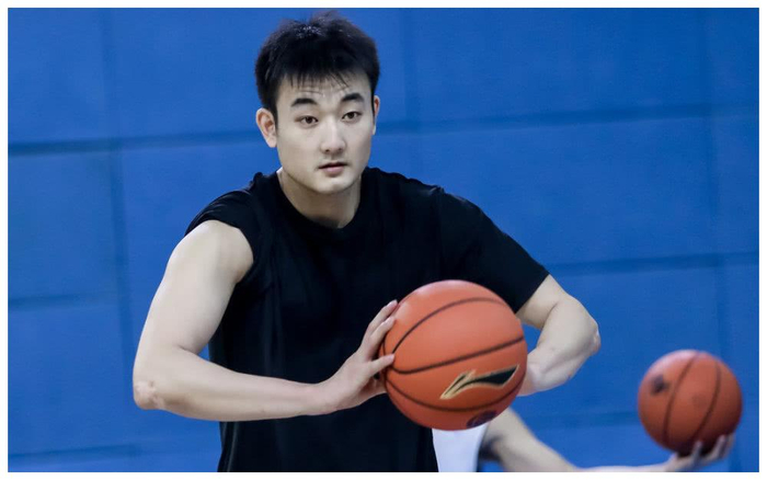 开云体育-清晨体能课后，浙江队扳平良机备战意大利杯，底气十足，身体对抗强度拉满的简单介绍